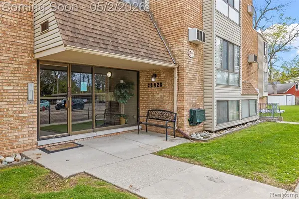 28428 W 8 Mile Road #C7, Farmington Hills, MI 48336