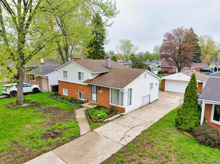 39832 Parklawn, Sterling Heights, MI 48313 - #2