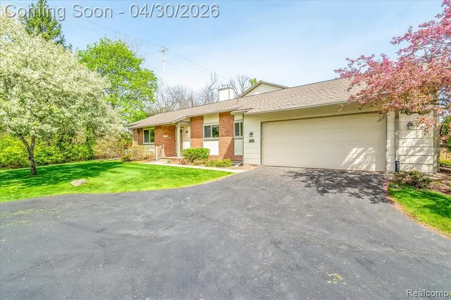 48132 Colony Farm, Plymouth, MI 48170 - #3