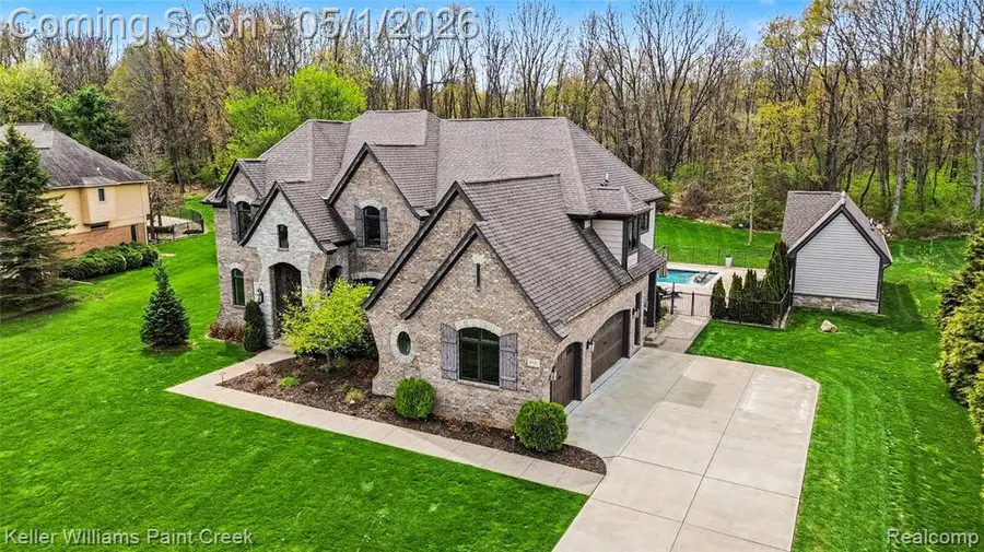 8135 Pine Knob Meadows, Clarkston, MI 48348 - #2