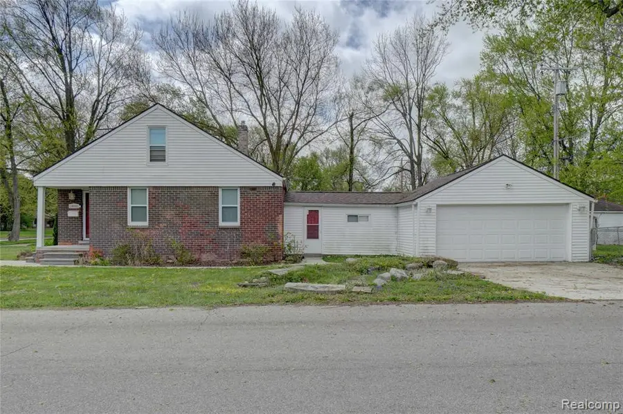 16661 Five Points, Redford, MI 48240 - #3