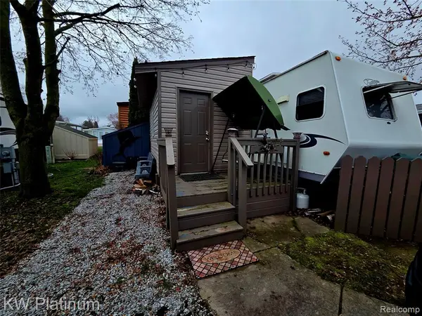 5236 Fredicksburg Ln,, Lexington, MI 48450