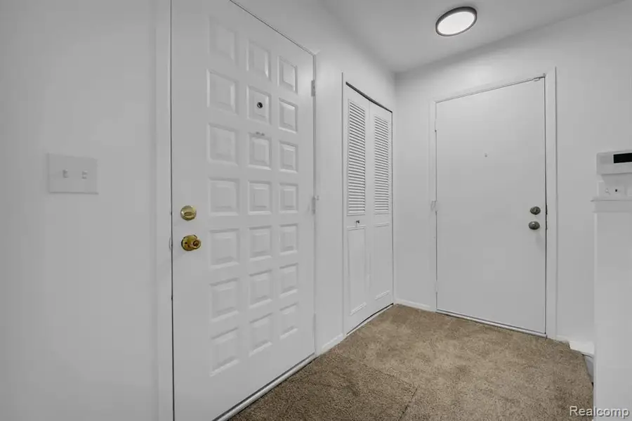 29454 Scarborough, Warren, MI 48088 - #3