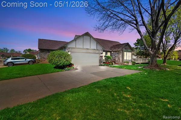 15487 Orchard Ridge, Clinton Township, MI 48038