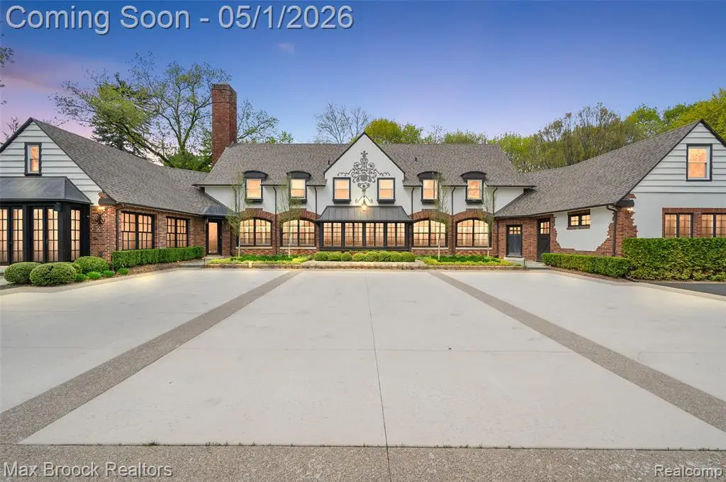 1583 Clarendon, Bloomfield Hills, MI 48302 - #1