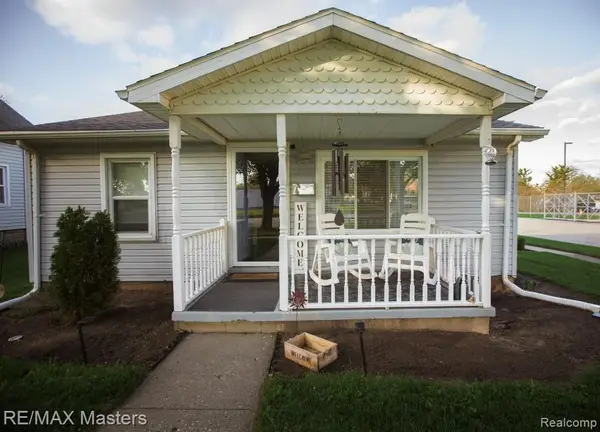 26110 Ypsilanti, Flat Rock, MI 48134