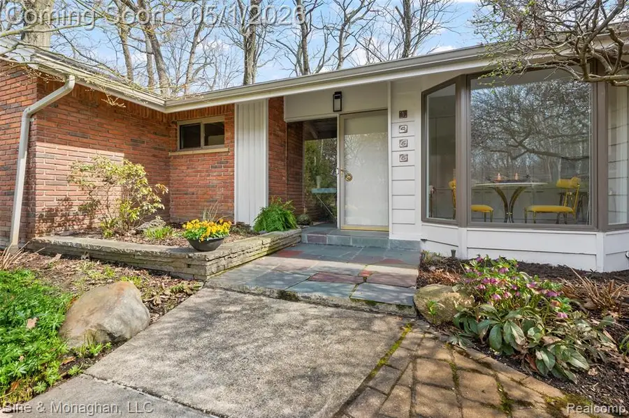1466 Sodon, Bloomfield Hills, MI 48302 - #2