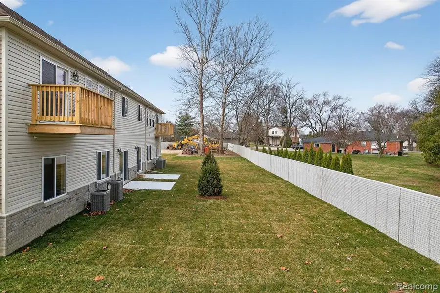 16535 Savor #27, Clinton Township, MI 48035 - #3