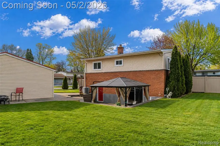 11955 Delvin, Sterling Heights, MI 48313 - #2