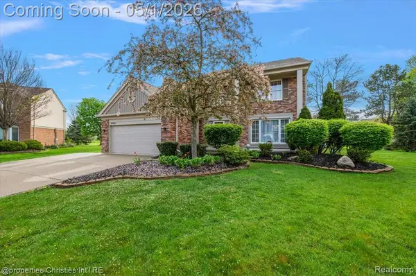 46481 E Oak Manor, Canton, MI 48187