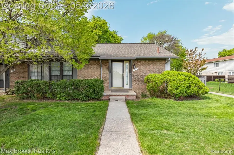 2674 Whitehall #24, Warren, MI 48091 - #3