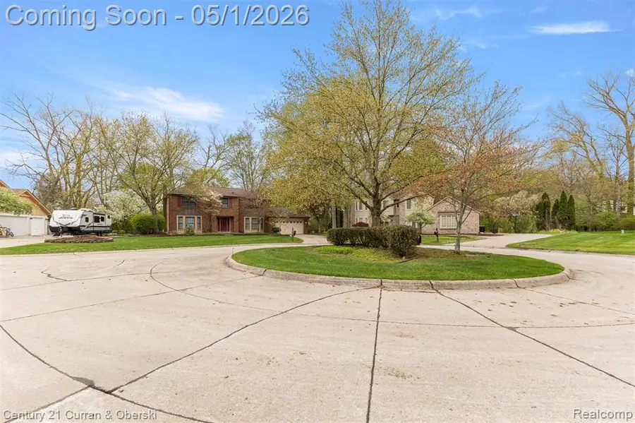 29216 Arlington Way, Farmington Hills, MI 48331 - #2