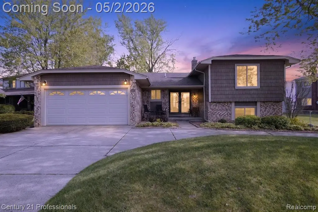 45560 Edgewood, Canton, MI 48187 - #1