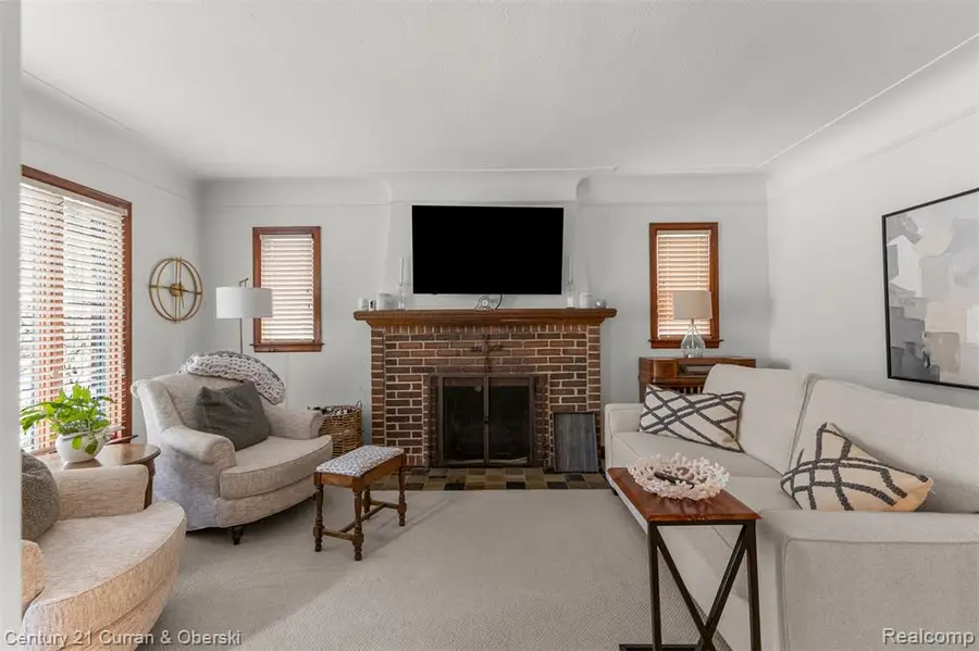 1817 N York, Dearborn, MI 48128 - #3