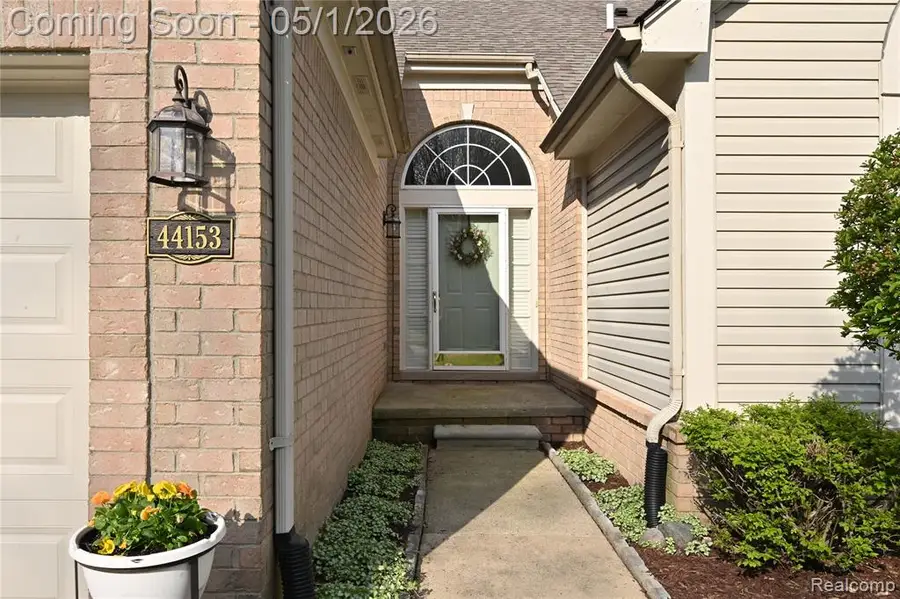 44153 Dylan, Sterling Heights, MI 48314 - #2