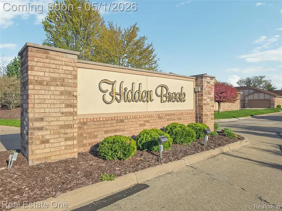 42374 Willow Tree, Clinton Township, MI 48038 - #2