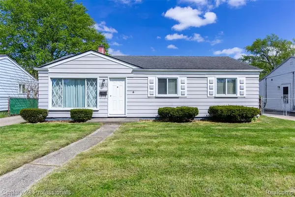 21892 Ehlert, Warren, MI 48089