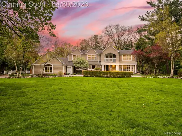 2085 Quarton, Bloomfield Hills, MI 48301