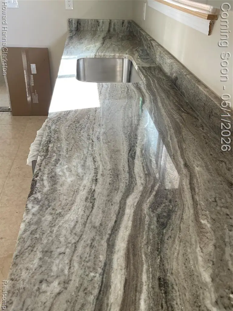 8 Maple, Oxford, MI 48371 - #3