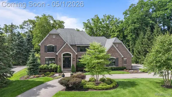 4345 Spruce Hill, Bloomfield Hills, MI 48301