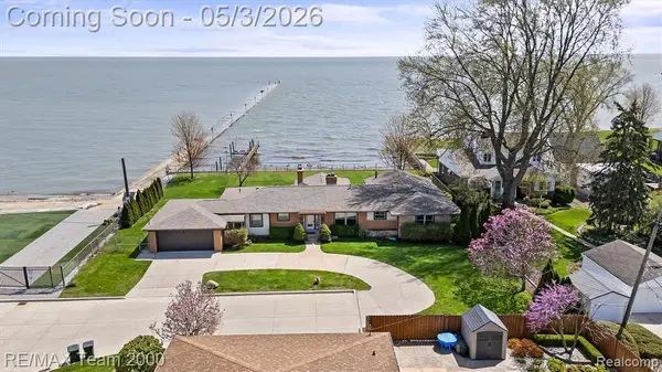 22624 Rio Vista, Saint Clair Shores, MI 48081