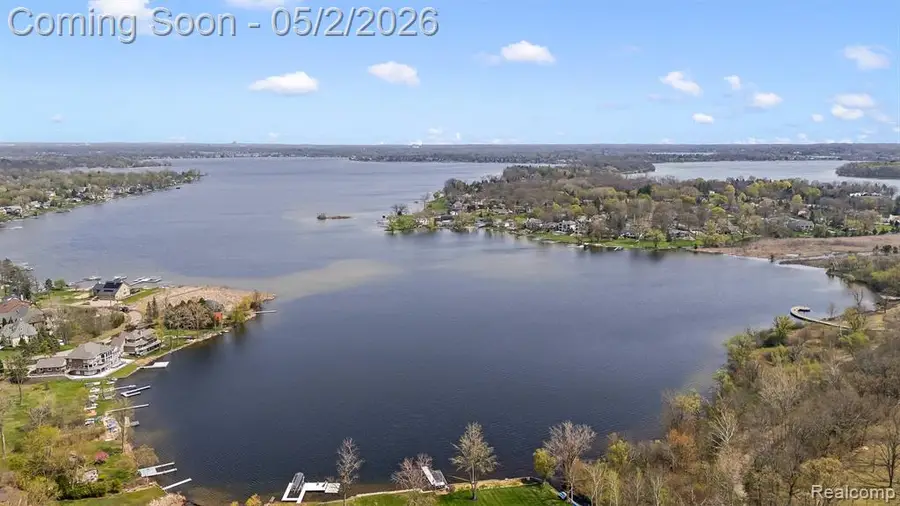 2745 Lari, West Bloomfield, MI 48324 - #3