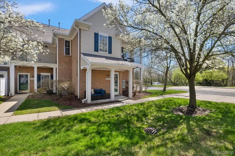 2880 Cottonwood #c, Waterford, MI 48328 - #2