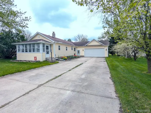 2278 Chapin, Grand Blanc, MI 48439