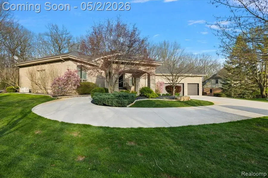 930 Bear Creek, Rochester, MI 48306 - #3