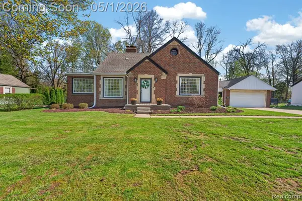 20479 Old Homestead, Harper Woods, MI 48225