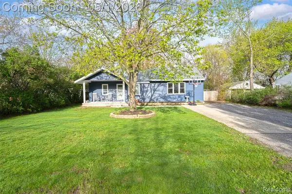 1721 Alma, Waterford, MI 48327