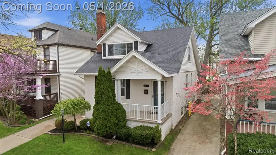 1373 Beaconsfield, Grosse Pointe, MI 48230 - #2