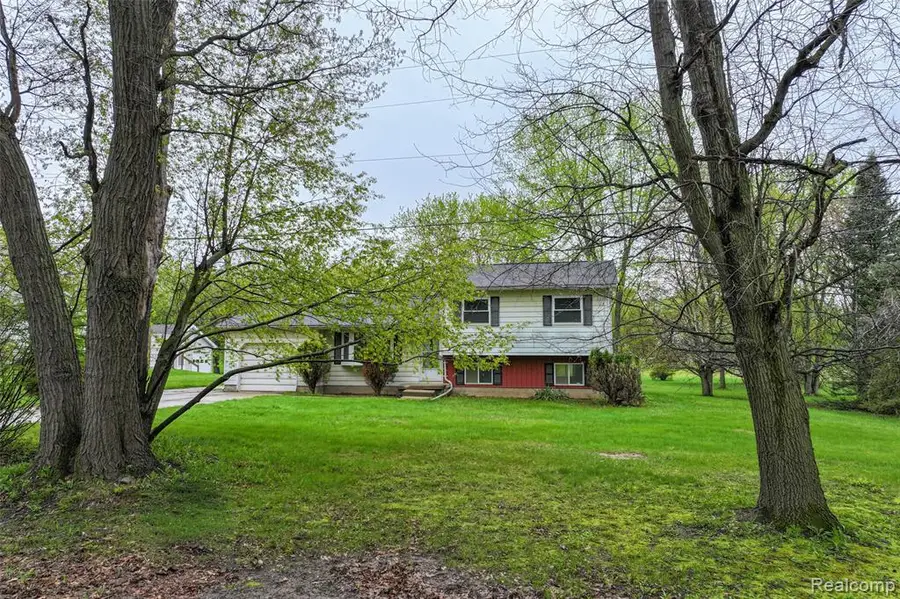 5244 Rood, Holly, MI 48442 - #2