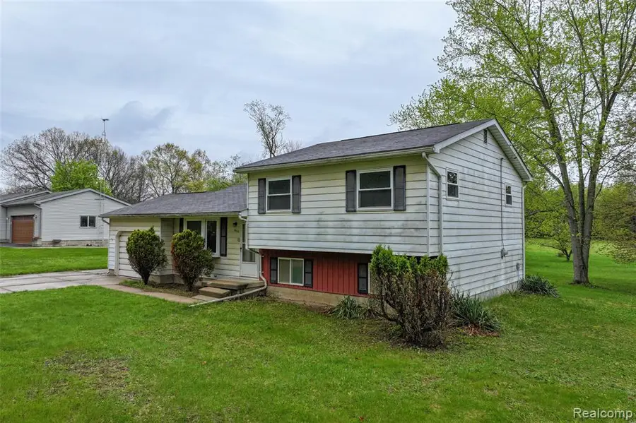 5244 Rood, Holly, MI 48442 - #3