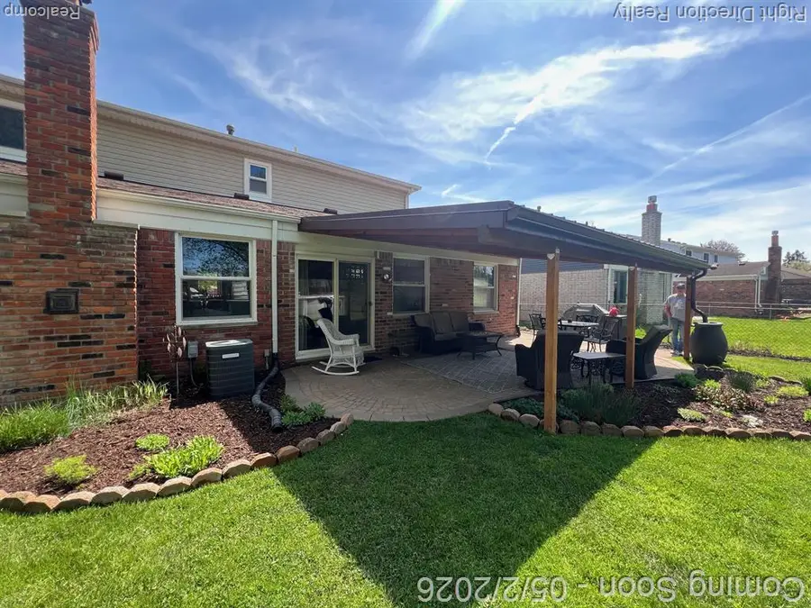 682 Queens Way, Canton, MI 48188 - #2