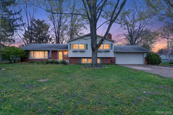 73666 Floral, Armada, MI 48005