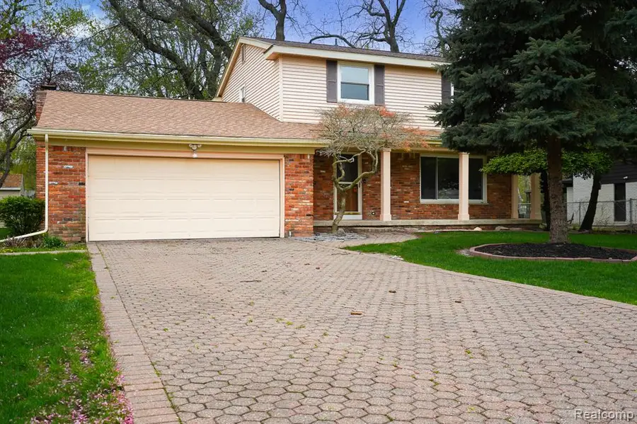 4156 Mccandlish, Grand Blanc, MI 48439 - #2