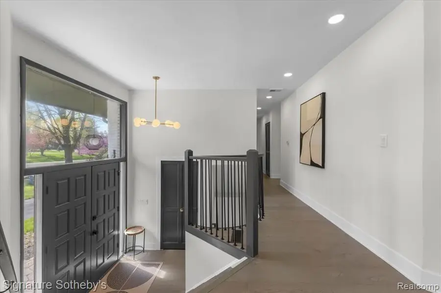 6895 Dublin Fair, Troy, MI 48098 - #3