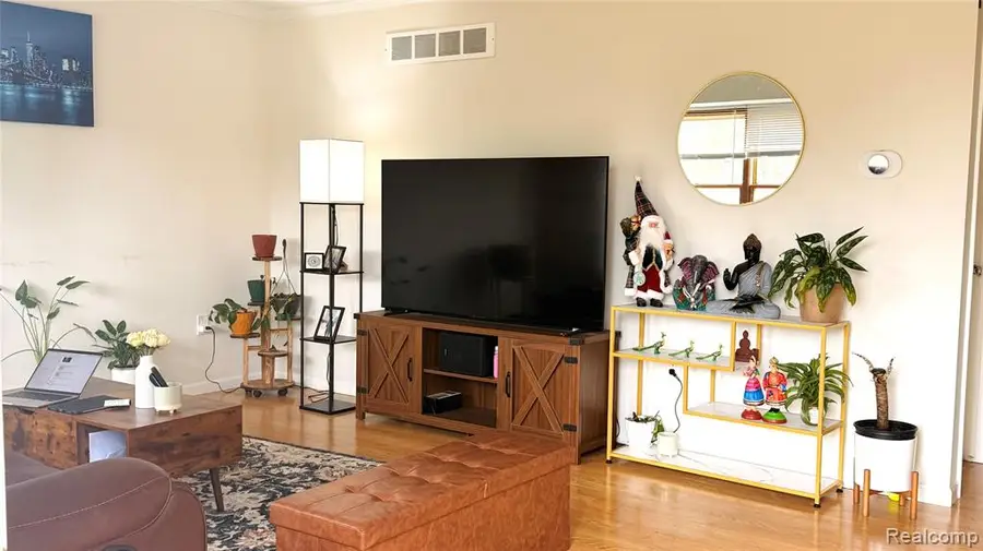 24466 Bashian, Novi, MI 48375 - #2