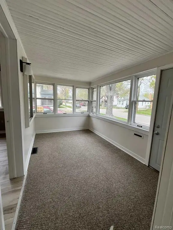 657 Allen, Muskegon, MI 49442 - #3