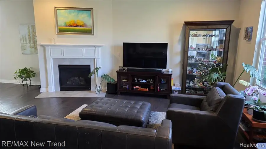 49717 Hartwick, Novi, MI 48374 - #3