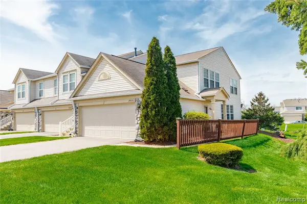 26624 Kirkway, Woodhaven, MI 48183