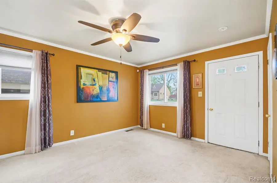 74 E Colgate, Pontiac, MI 48340 - #3