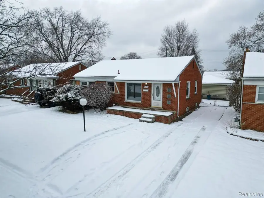 6690 Deering, Garden City, MI 48135 - #2