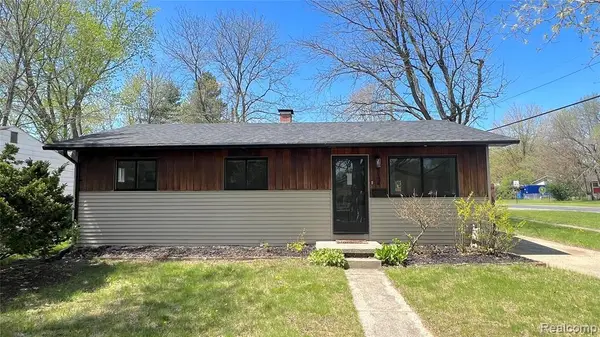 1104 Lexington, Ypsilanti, MI 48198