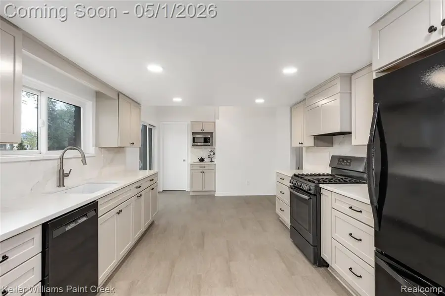 17469 Doris, Fraser, MI 48026 - #3