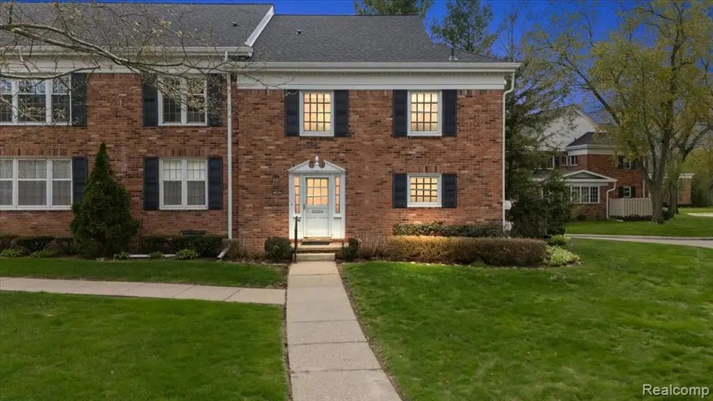 1000 Trailwood, Bloomfield Hills, MI 48301 - #1