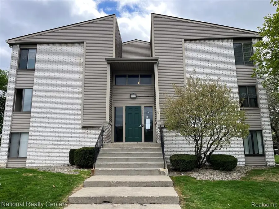31993 W 12 Mile #309, Farmington Hills, MI 48334 - #3
