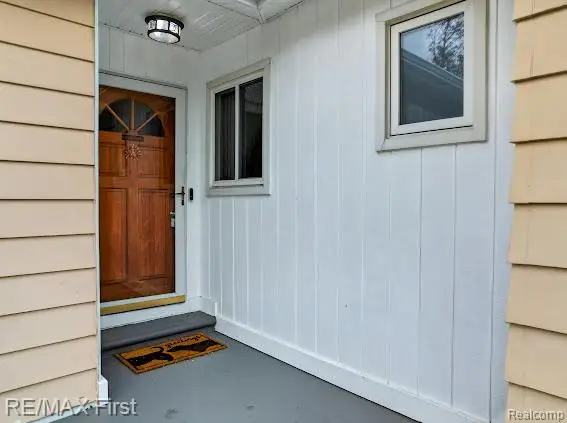 3740 Clintonville, Waterford, MI 48329 - #2