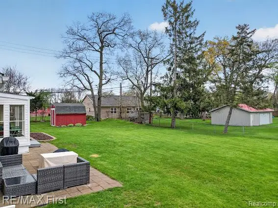 3740 Clintonville, Waterford, MI 48329 - #3